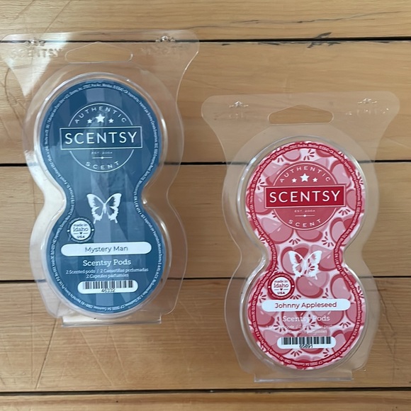 BRAND NEW - White Scentsy Wall Fan Diffuser & 8 Scented Pods - Picture 3 of 6